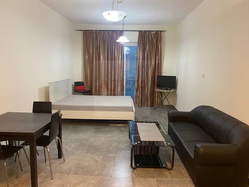 FULLY FURNISHED | VACANT | PARKING