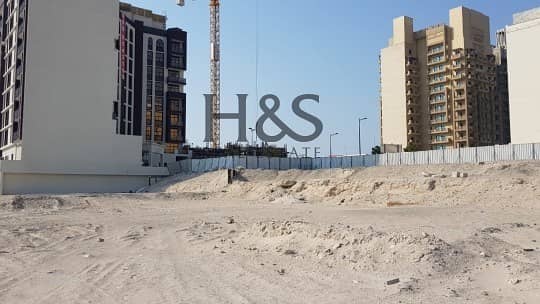 2 150 AED/sqf | New Listing | Freehold | G+12