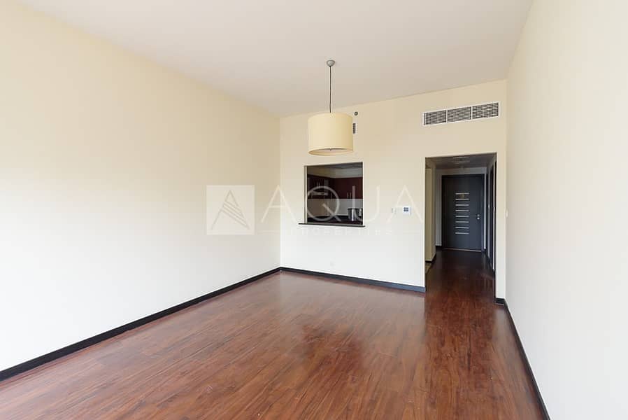 Biggest Layout | Chiller Free | Beautiful view Biggest Layout | Chiller Free | Beautiful view