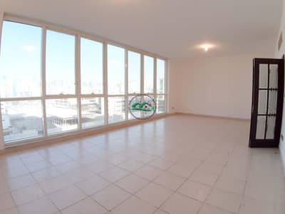 Hot Offer! Heart Winning 3 BR W/ All Amenities|Amazing View of Road Hot Offer! Heart Winning 3 BR W/ All Amenities|Amazing View of Road