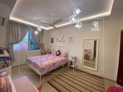Beautifully upgraded 3 bedroom with lovely terrace