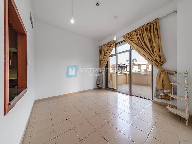 Rare 1 BR with Storage| Huge Terrace| Unfurnished