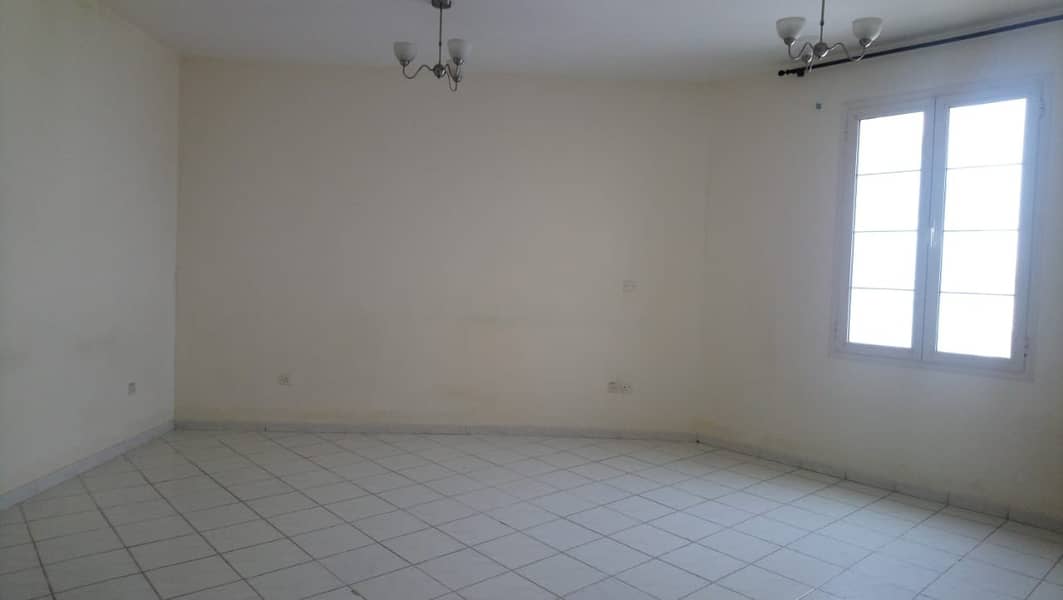 SPACIOUS APPARTMENT FOR SALE IN INTERNATIONAL CITY