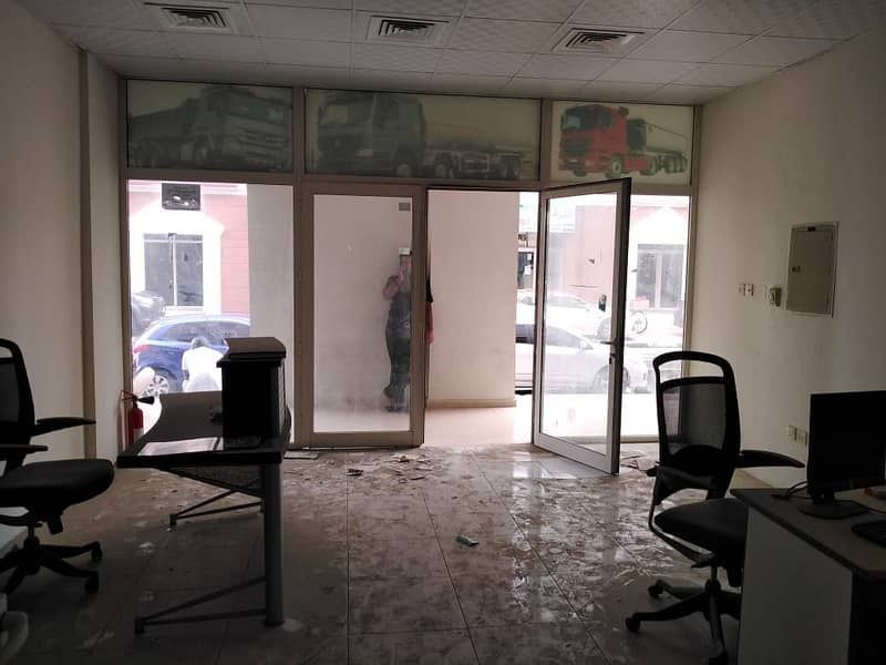 Besr Location Ready Shop For Rent In China Cluster