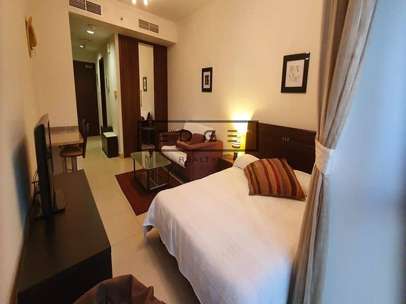 Furnished | Lake View | Metro + Tram at Doorstep | Upgraded Utilities Furnished | Lake View | Metro + Tram at Doorstep | Upgraded Utilities