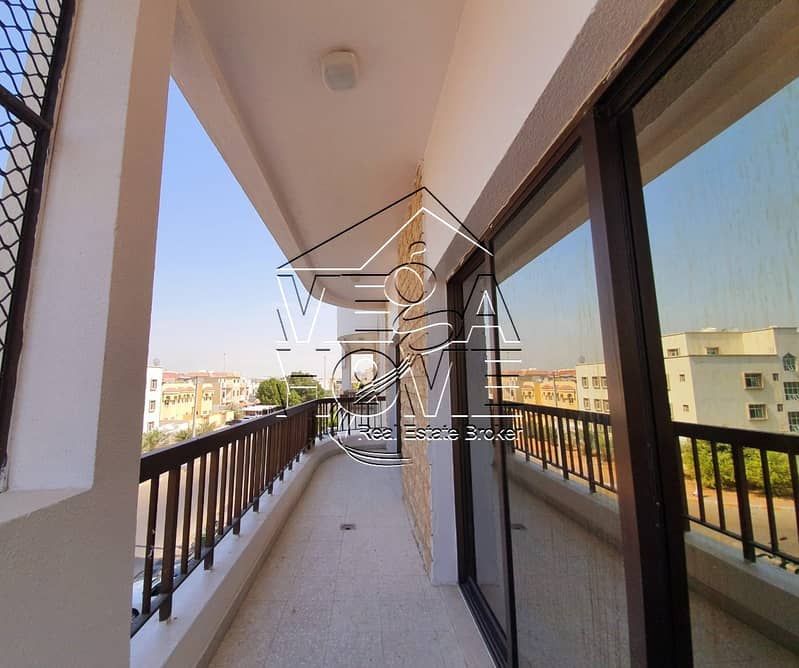 HOT DEAL 4-BED CLEAN APARTMENT
