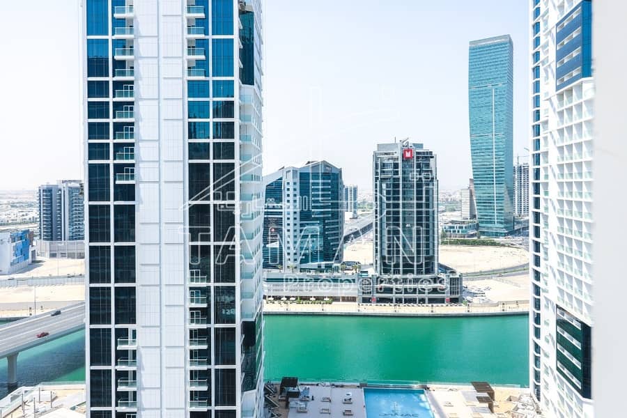 Spacious Modern Studio With Balcony & Canal View Spacious Modern Studio With Balcony & Canal View