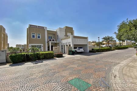 Large Plot | Generous Room Sizes | 5 Beds Large Plot | Generous Room Sizes | 5 Beds