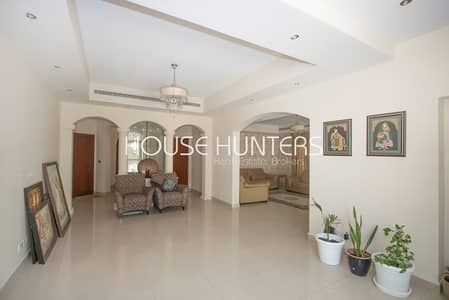6 bedrooms + maids| Upgraded Kitchen |La Coleccion 6 bedrooms + maids| Upgraded Kitchen |La Coleccion