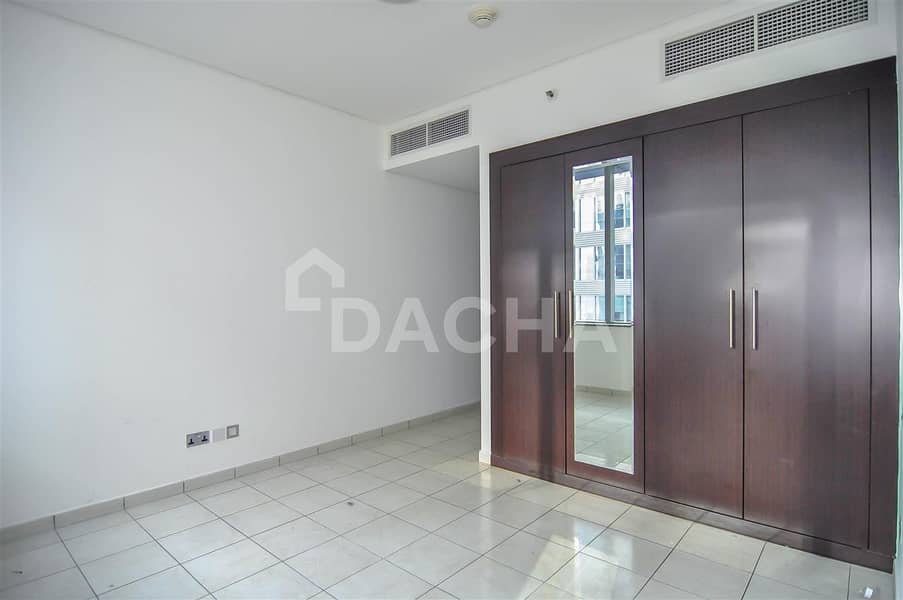 19 Huge 2BR  / With Balcony / Multiple Cheques