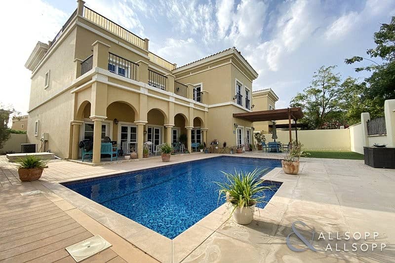 Private Pool | 4BR Single Row | Large Plot