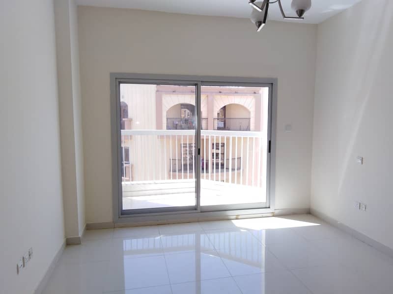 SPACIOUS 2 BEDROOM HELL+PARKING IN AL WARQAA ONLY 40K