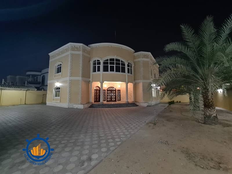 Villa for rent in al-Raqeb, a large area, and a very special location