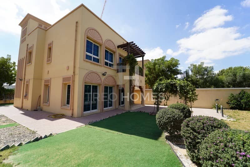 Stunning Villa | 2 Beddroom | Spacious |