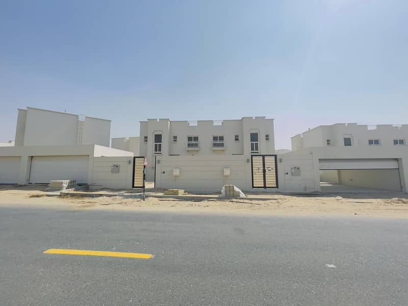 4 Bedrooms Luxurious Villa Available for rent in AL Barashi for 85,000