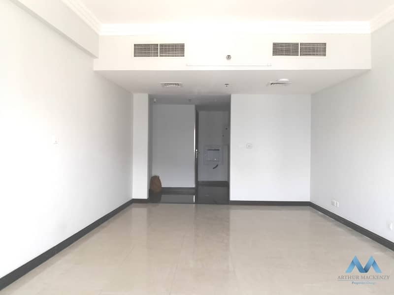 Sharing and partition allowed+ bachelors 10-12 person 2 Minutes walk to metro DCC