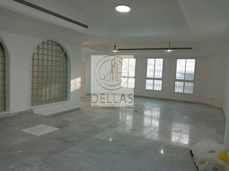 4 Villa Abu Dhabi Al Karamah