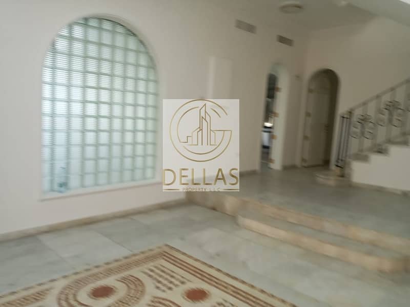 10 Villa Abu Dhabi Al Karamah