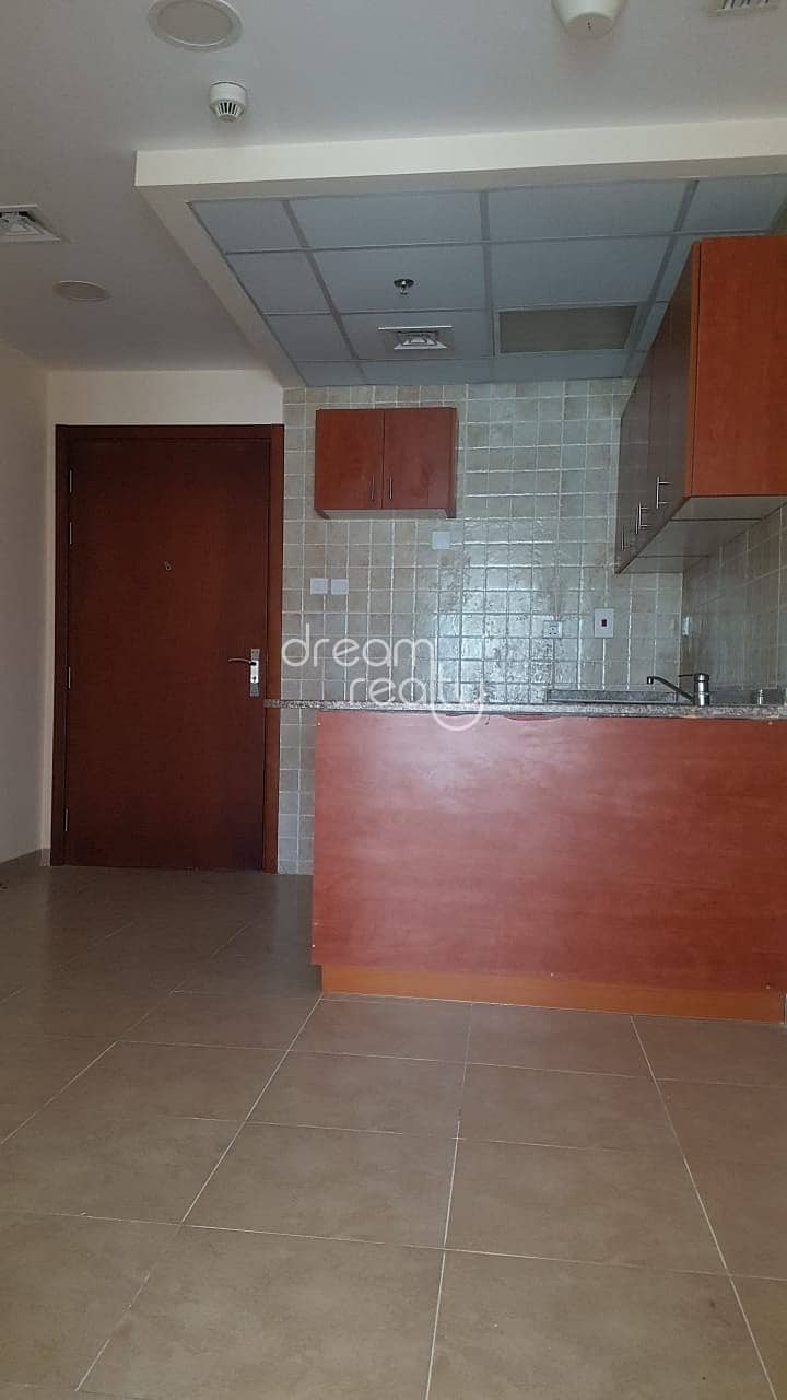 2 STUDIO FOR RENT IN DUBAI GATE 2/WITH OUT BALCONT