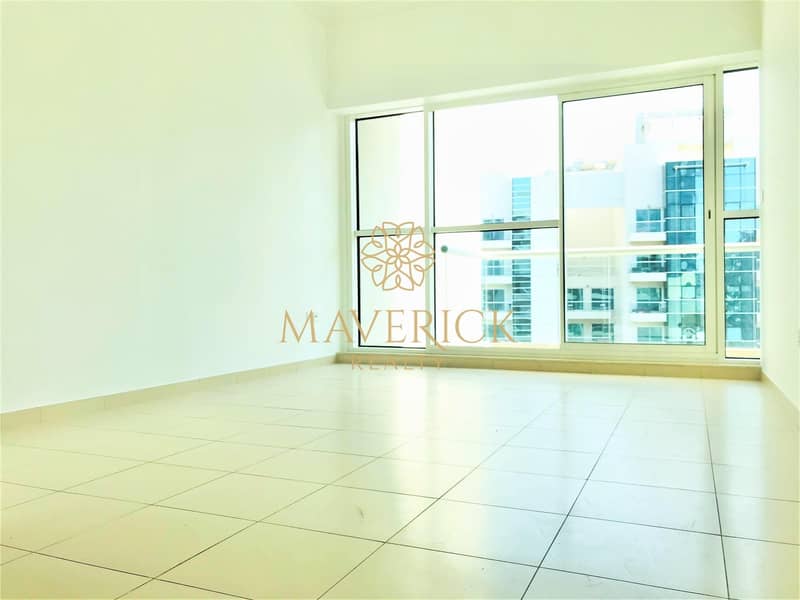 Large 1BR+Terrace | Near Canal | Semi-Furnished