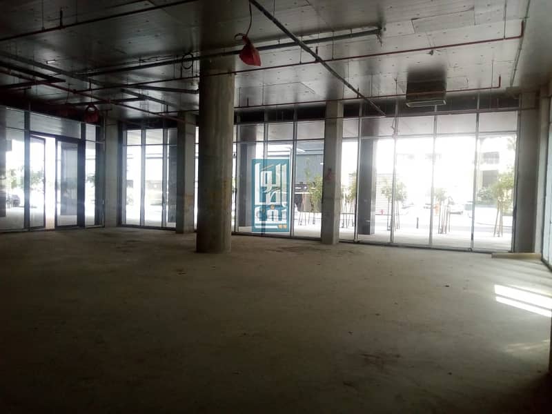 8 READY SHOP WITH ALL BUSINESS APPROVAL IN DOWNTOWN AREA