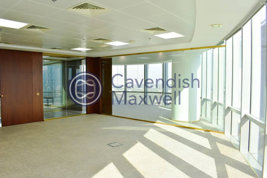 Panoramic Fitted Office | DIFC