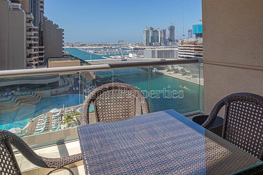 2BR Apartment w/ Stunning Palm and Marina View
