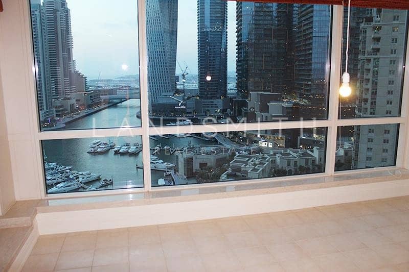 13 Amazing Views of Marina Lake in 2BR+Study Apt