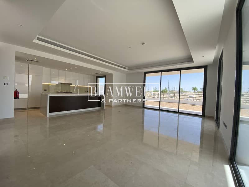 Brand New 6 Bedroom Villa on a Golf Course!