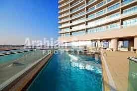 Great Deal! Vacant Apt on High Floor with Sea View
