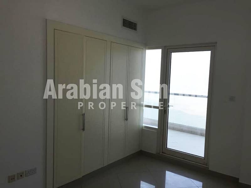 6 Great Deal! Vacant Apt on High Floor with Sea View
