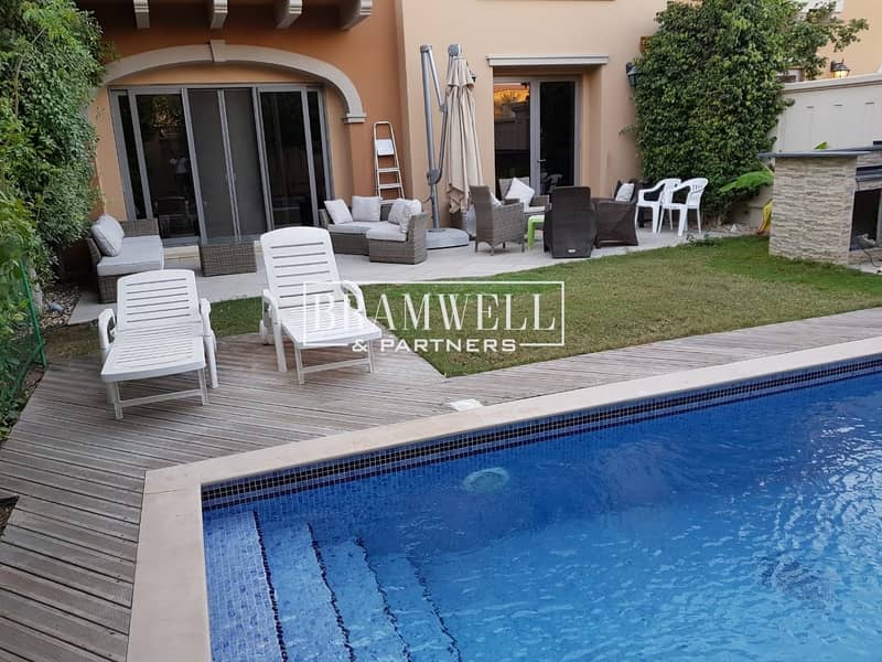 5 Well Maintained Villa Available For Sale With Pool!