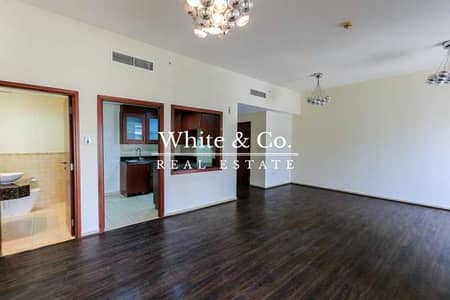 Fully Upgraded 2BR\Huge layout\Full Marina view Fully Upgraded 2BR\Huge layout\Full Marina view