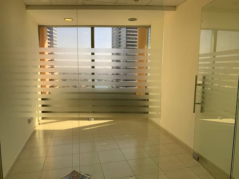 6 Gold Tower | Glass Partition | Chiller Free