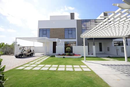 Lake View | Contemporary 4BR+M Townhouse Lake View | Contemporary 4BR+M Townhouse