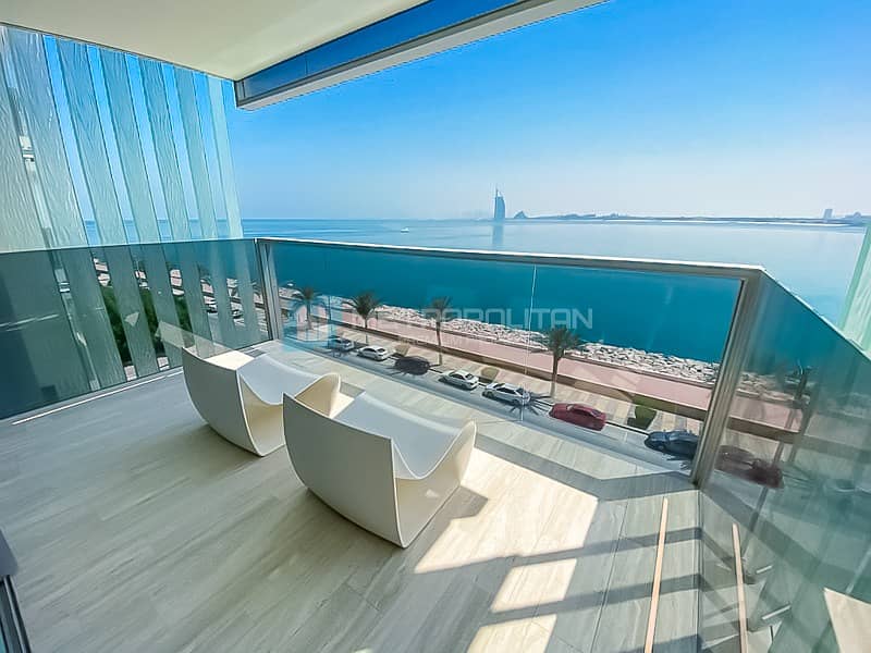 Luxury Penthouse| High End Unit |Stunning Sea view