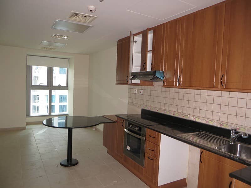 6 Exclusive| 2 BR Apartment| High Floor| Rented Unit