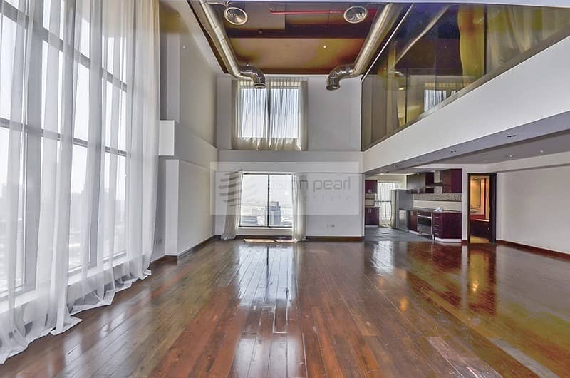 Spacious 2BR Loft Apartment with Stunning Sea View Spacious 2BR Loft Apartment with Stunning Sea View