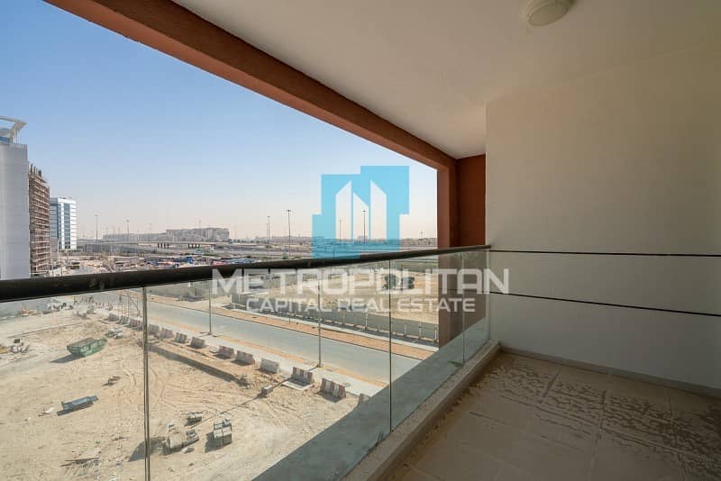 3 Brand New| Canal View | Big Balcony| Spacious Layout