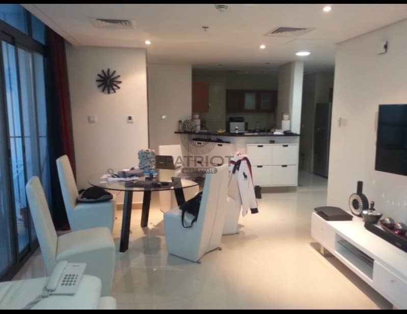10 Well Maintain neat and clean 2 bedroom Fully Furnished apartment in lakeside residence