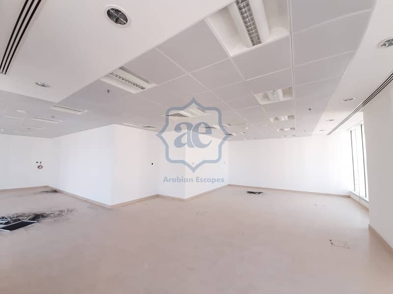 2 Open Plan Office l DEWA and Chiller included l Sea View