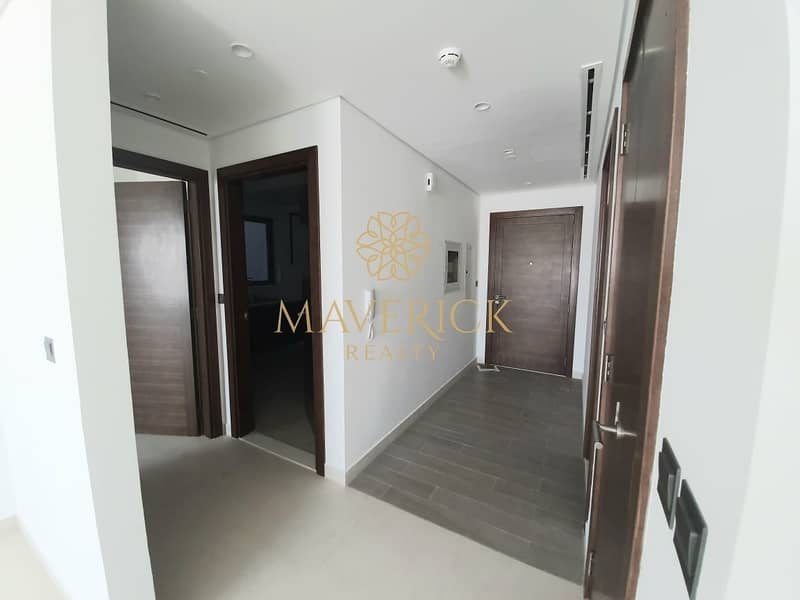 33 Brand New 2BR | High-End | 12 Cheques