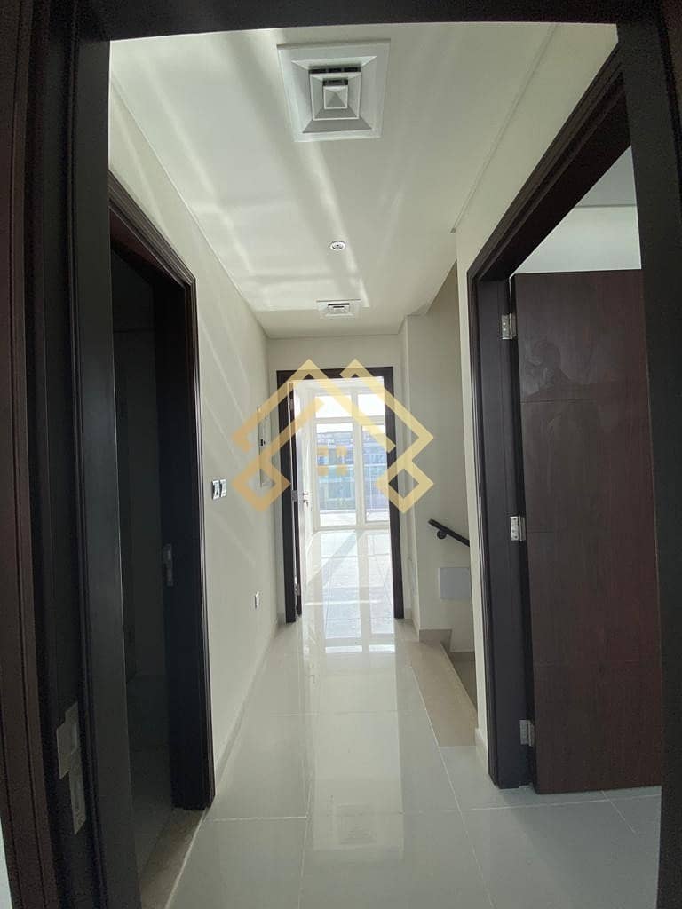10 Amazing 3 Bedroom Townhouse For Rent.
