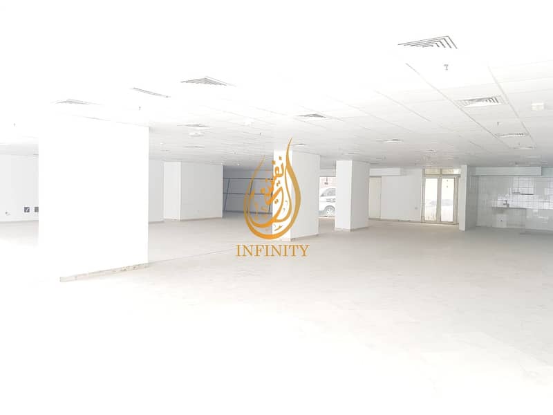 OPEN LAYOUT | PRIME LOCATION | ATTRACTIVE COMMERCIAL SHOWROOM IN THE HEART OF SHARJAH | AFFORDABLE PRICE
