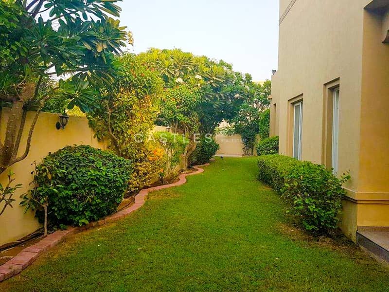 Spacious 5 bed+maids-Al Mahra Spacious 5 bed+maids-Al Mahra