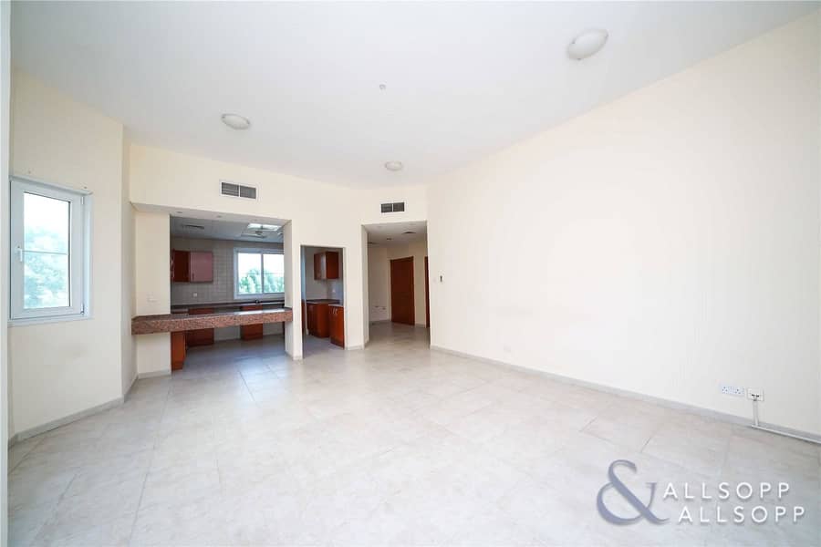 4 1BR Corner Unit | Pool Views | Move In Now