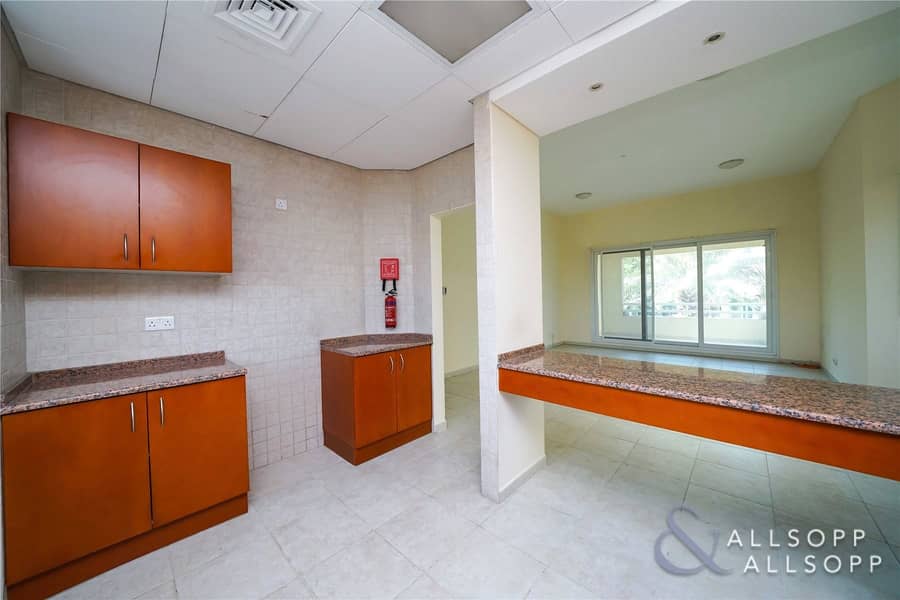 14 1BR Corner Unit | Pool Views | Move In Now