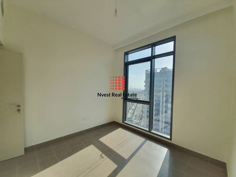 6 Multiple options|Brand new| Open view| Spacious space| Closed kitchen