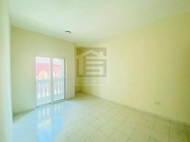 4 Partial Roundabout View 1 Bedroom with amazing Deal