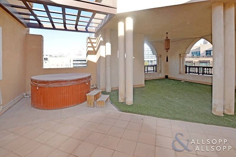 12 Two Bed + Maids | Jacuzzi | Large Terrace